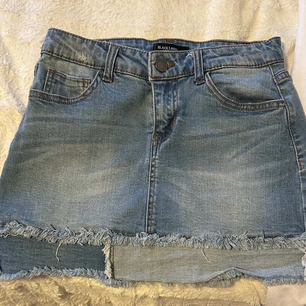 Black Label Women's Frayed Hem Denim Skirt